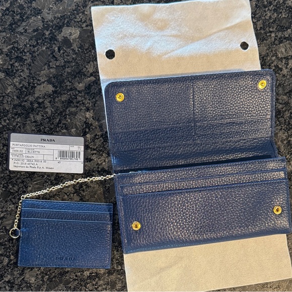 Prada Elegant Blue Wallet Set - Picture 2 of 12